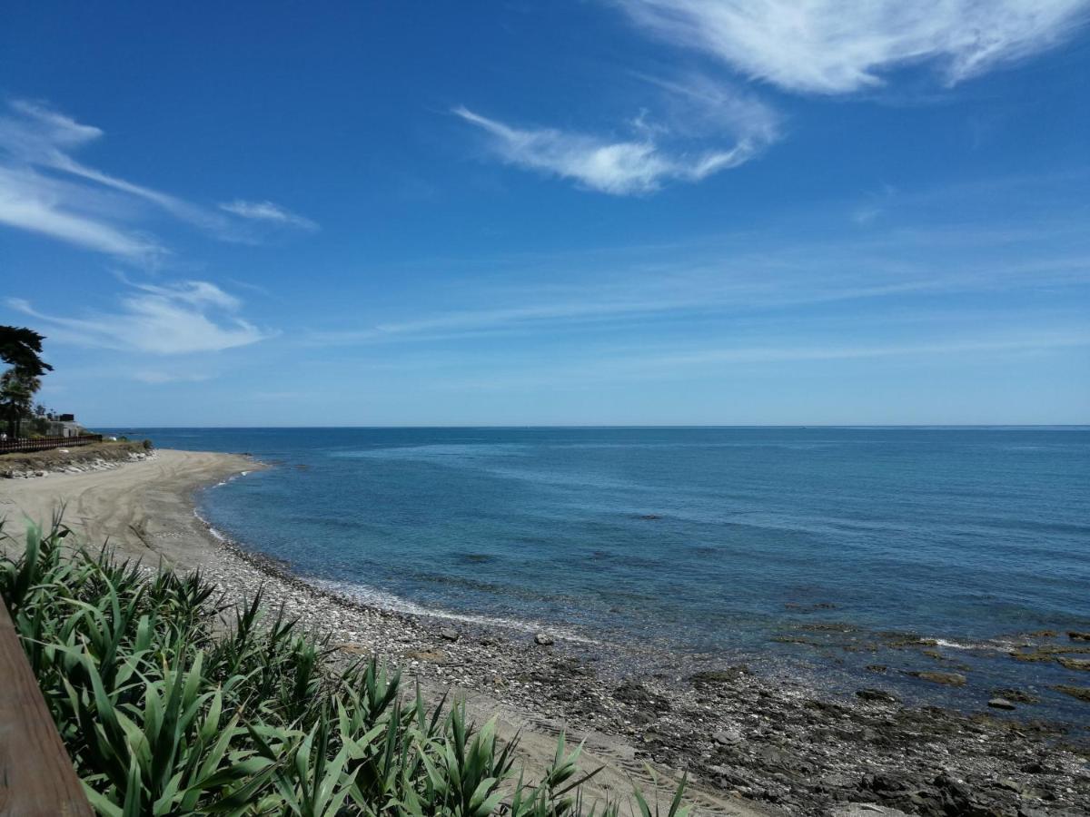 Beach Apartment Las Acacias Torrenueva 卡拉德米哈斯 外观 照片
